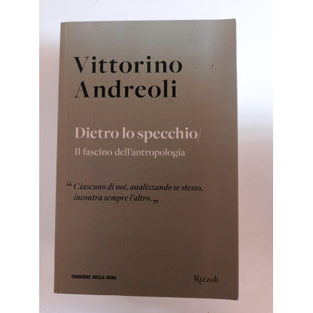Dietro lo specchio