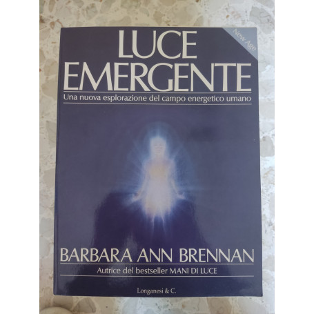 Luce emergente: una nuova esplorazione del campo energetico umano