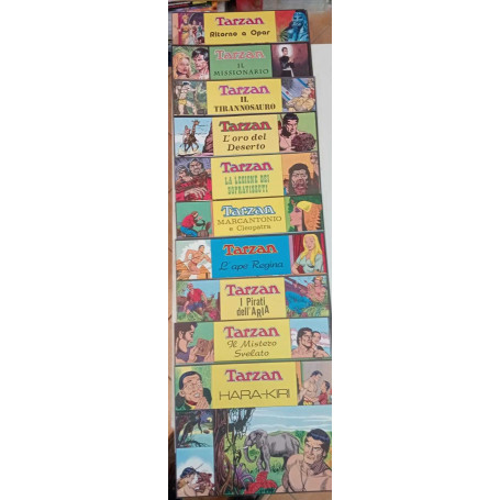 Tarzan. Lotto di n. 10 albi delle striscie giornaliere dal n. 7405 al n. 8112.