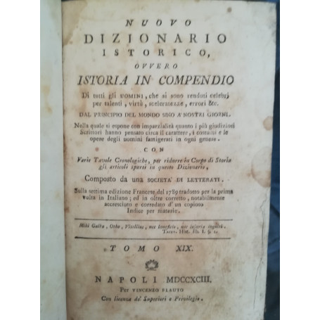 Nuovo dizionario istorico